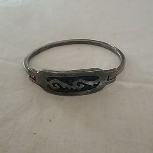 Vintage ladies Sterling silver and Lapis bracelet